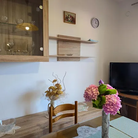 Milena Apartment *